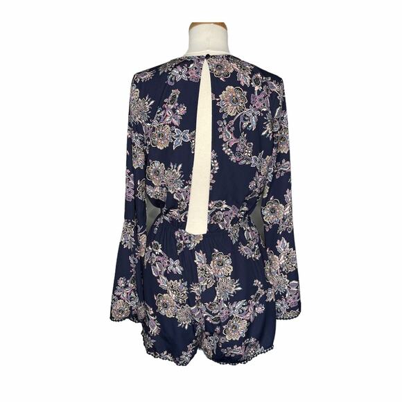 SALE!!!! Lord & Taylor Design Lab blue paisley romper size medium - Picture 2 of 6